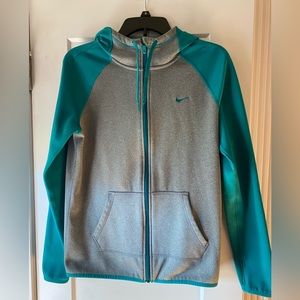 Slightly used, Smoke Free/Pet Free Home, 100% Polyester